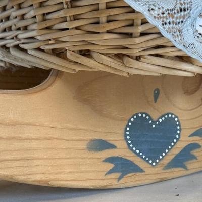 Doll bassinet