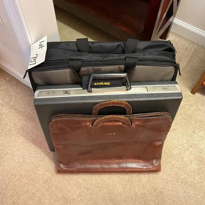 737 Targus & Vintage Samsonite Suitcases