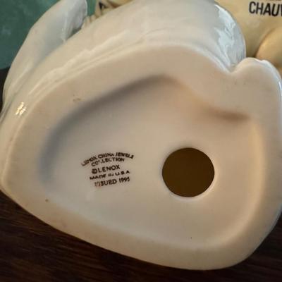 Knick knacks One Lenox piece