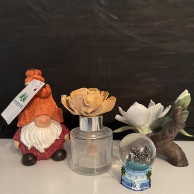 Knick knacks