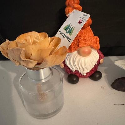 Knick knacks