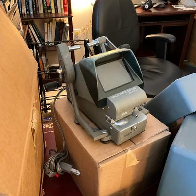 764 Argus M.500 8mm Movie Projector