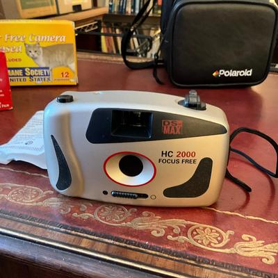 765 Polaroid 636 CL Compact Instant Film Camera 600 Series