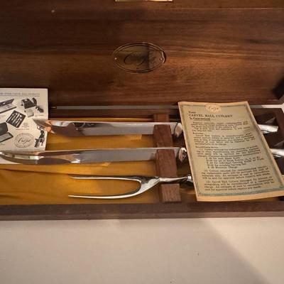 Carving set