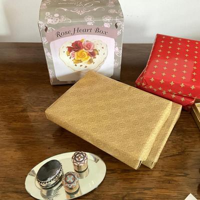 774 Lot Of Miscellaneous Gifts