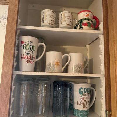 Coffee cups and glasses