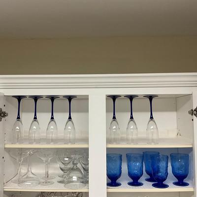 Sale Photo Thumbnail #1020: 7 blue stem champagne glasses, set of 5 blue goblets, 5 large dessert glasses, 5 toupe champagne glasses