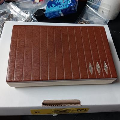 MEN'S JEWELRY BOX WITH 2 STERLING TIE CLIPS AMONG MANY OTHER TIE CLIPS AND CUFFLINKS