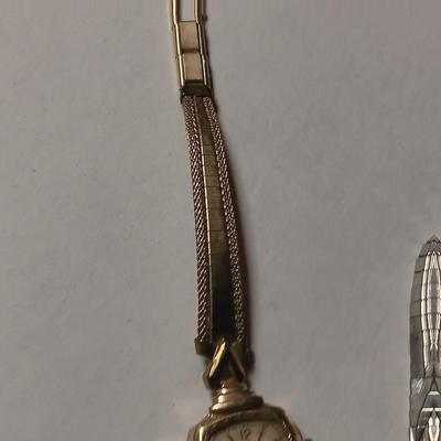 LADIES BULOVA AND ELGIN WATCHES (NOT WORKING)