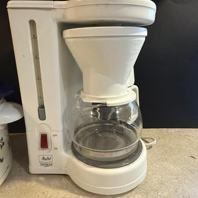 Crockpot, coffee maker, and small food chopper