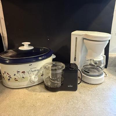 Crockpot, coffee maker, and small food chopper