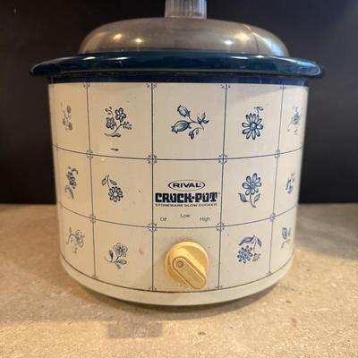 Crockpot, food processor and wooden cutting board
