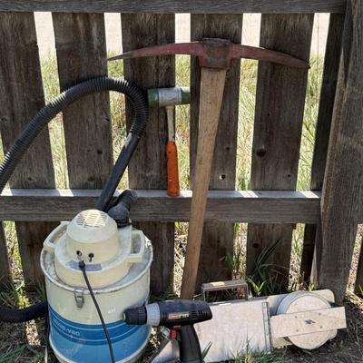 Shop vac and miscellaneous tools