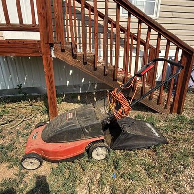 Electric lawnmower, working conditions