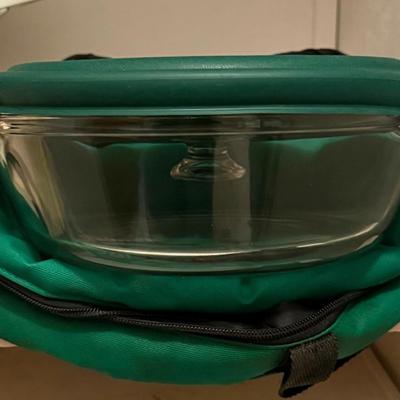 Crockpot & Casserole dish with insulated wrap