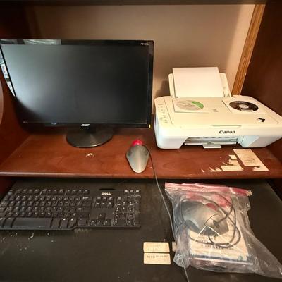 Dell computer w/Win 7, monitor, mouse and keyboard