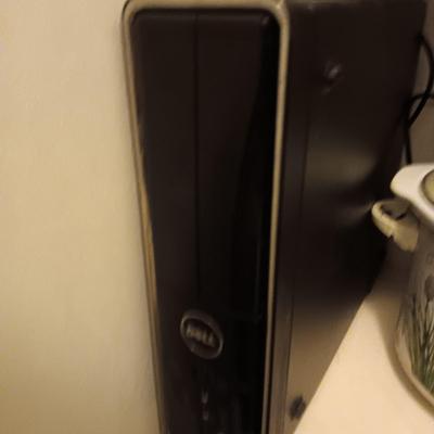 Dell computer w/Win 7, monitor, mouse and keyboard