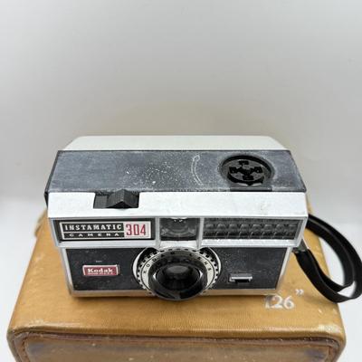 LOT 15K; Honeywell Tilt-a-Mite & Kodak Cameras: Instamatic 304 & Pocket Instamatic 30
