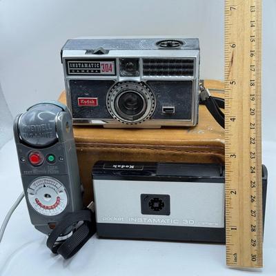 LOT 15K; Honeywell Tilt-a-Mite & Kodak Cameras: Instamatic 304 & Pocket Instamatic 30