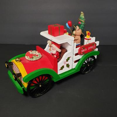 LOT 95P: Vintage Musical Wooden Christmas Trains with Mini Nutcrackers