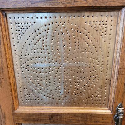 Solid Wood Pie Safe (K-EL)