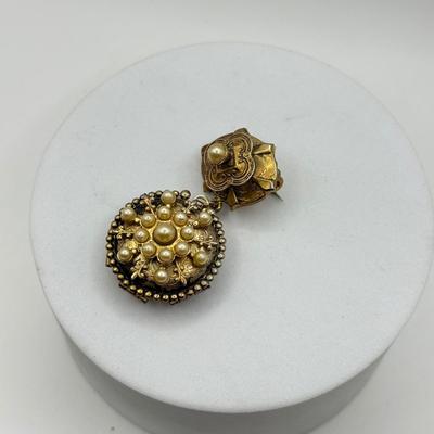 LOT 102J: Vintage Locket Pin, Coro Bow Pin & Goldtone Locket