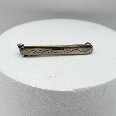 LOT 103J: 925 Sterling Silver Bracelet & Pins (23.41gtw)