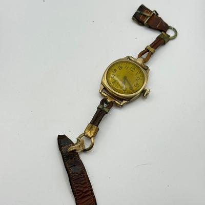 LOT 108J: Vintage Watches for Craft or Repair