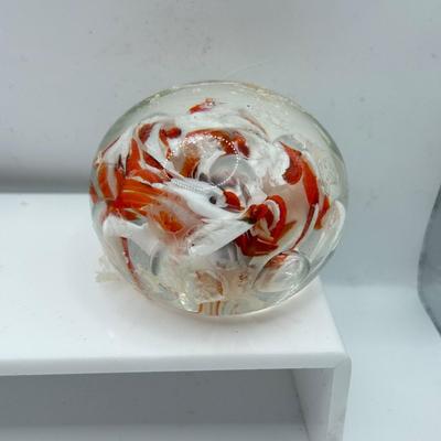 LOT 114K: Vintage Glass Paperweights