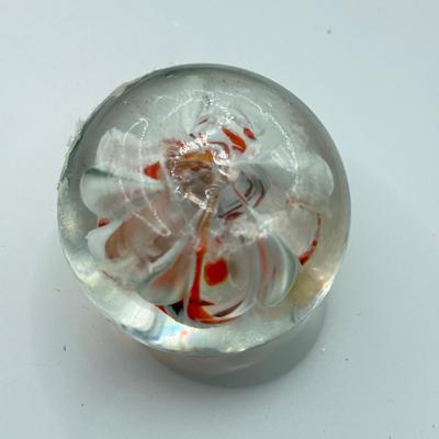 LOT 114K: Vintage Glass Paperweights