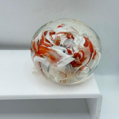LOT 114K: Vintage Glass Paperweights