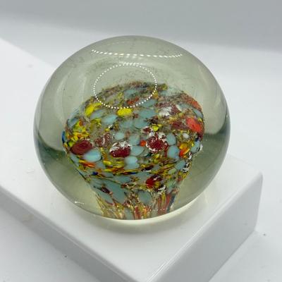 LOT 114K: Vintage Glass Paperweights