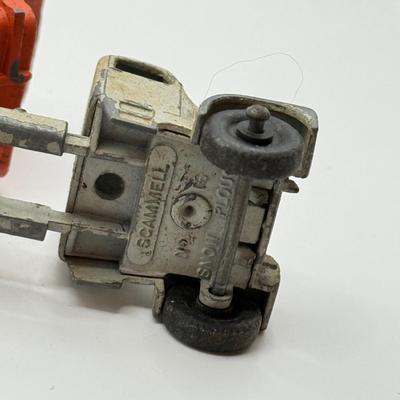 LOT 118K: Vintage Die Cast Metal Cars: 1964 Scammell No 16 Snow Pow, 1965 Lesney England Matchbox Series No 45 Ford Corsair & 1970 No...