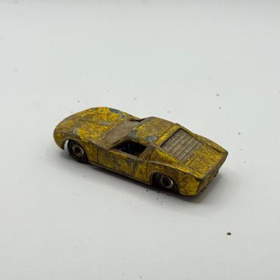LOT 118K: Vintage Die Cast Metal Cars: 1964 Scammell No 16 Snow Pow, 1965 Lesney England Matchbox Series No 45 Ford Corsair & 1970 No...
