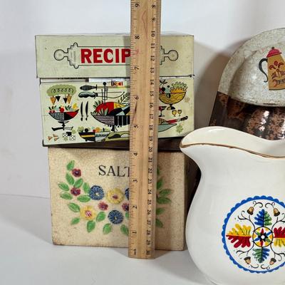 LOT 122L: Vintage Kitchen Collection: Tin Litho Dust Pan, 1960s Metal Recipe Box, Rooster Egg Plate & More