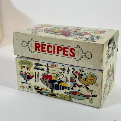 LOT 122L: Vintage Kitchen Collection: Tin Litho Dust Pan, 1960s Metal Recipe Box, Rooster Egg Plate & More