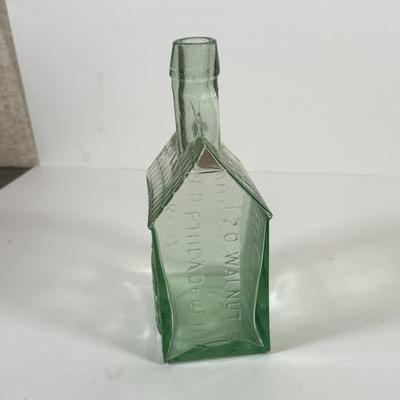 LOT 126L: Clevenger Brothers Bottles: Pitman Original Hobo Band, Gloucester County NJ Balloon Landing, Pitman Anniversary & E C Booz...