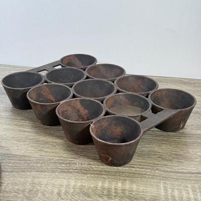 LOT 134L: Vintage Cast Iron Muffin Pan & Waffle Maker