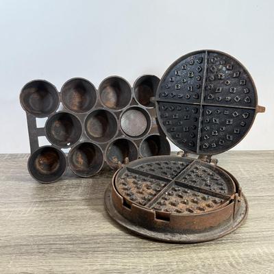 LOT 134L: Vintage Cast Iron Muffin Pan & Waffle Maker