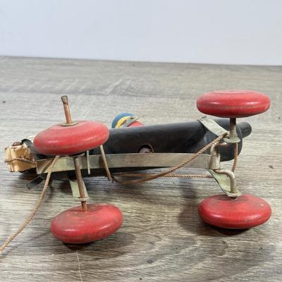 LOT 136L: Vintage Wooden Pull Toys incl. Hustler Toy Corporation USA