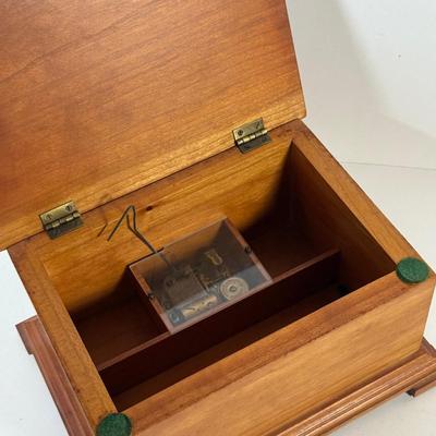 LOT 139L: Cornwall Wood Products Duck Head Wall Decor, Hand Made Wood Music Box & Raw Wood Clock