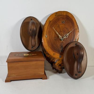 LOT 139L: Cornwall Wood Products Duck Head Wall Decor, Hand Made Wood Music Box & Raw Wood Clock