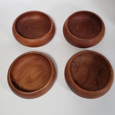 LOT 141P: Large Lot of Wooden Bowls for Entertaining, Mahogany, Teak, Nutcracker Bowl & More