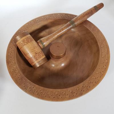 LOT 141P: Large Lot of Wooden Bowls for Entertaining, Mahogany, Teak, Nutcracker Bowl & More