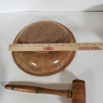 LOT 141P: Large Lot of Wooden Bowls for Entertaining, Mahogany, Teak, Nutcracker Bowl & More