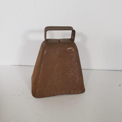 LOT 142L: Noisemakers, Musical Jump Rope Handles, Klitter Klatters, Antique Ice Skates & More