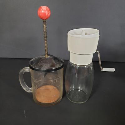 LOT 149P: Vintage Floral Glasses, Juicers, Choppers & More