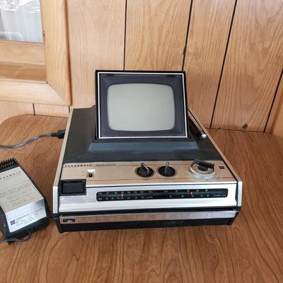LOT 159P: Vintage Panasonic Solid State Portable TV/Radio with Original Packaging