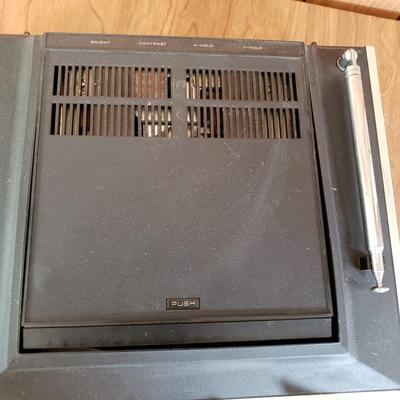 LOT 159P: Vintage Panasonic Solid State Portable TV/Radio with Original Packaging