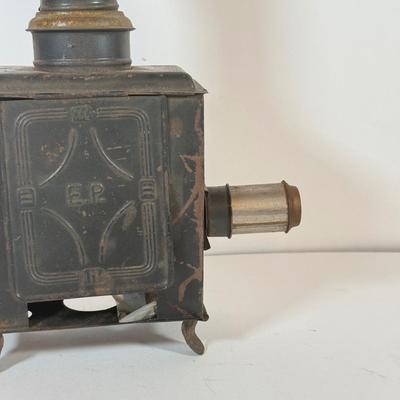 LOT 166K: Miniature Metal Coal Stove w/ Salt & Pepper Shakers and Magic Lantern Slides
